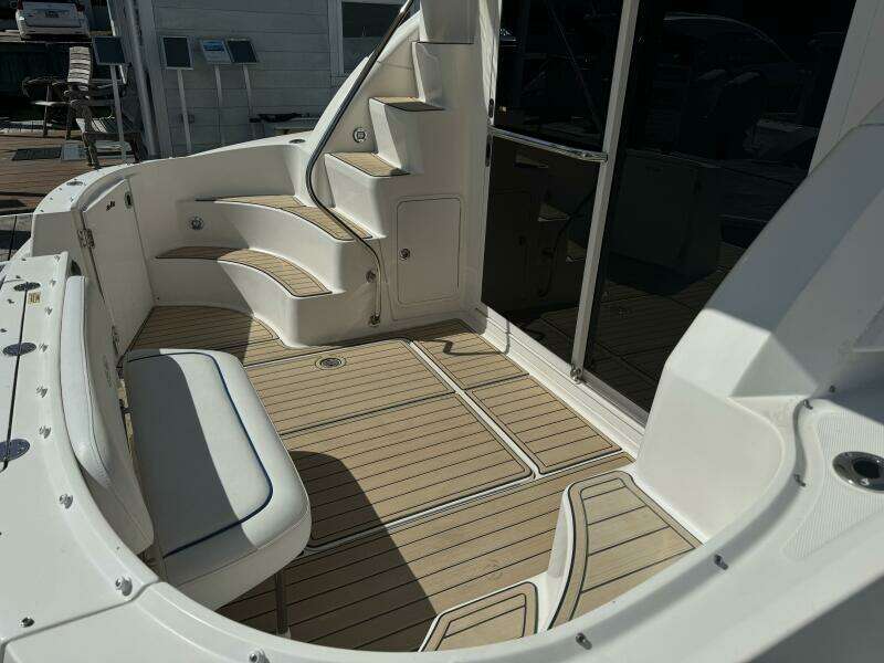 2007 Sea Ray 36 Sedan Bridge