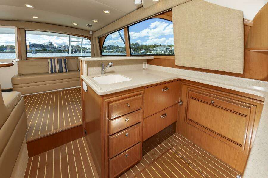 2008 Cabo 43 Convertible