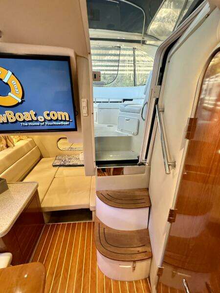2006 Regal 3360 Window Express