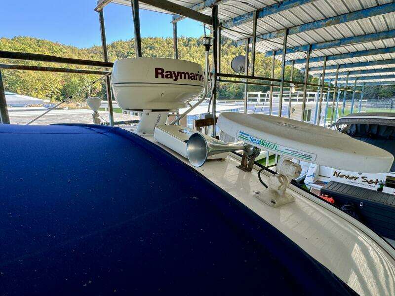 2006 Regal 3360 Window Express