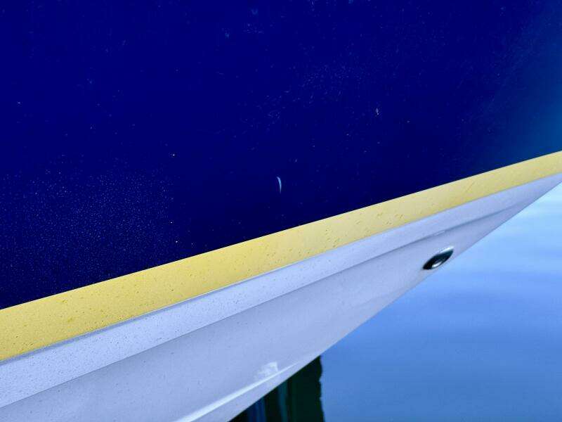 2006 Regal 3360 Window Express