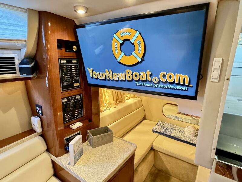 2006 Regal 3360 Window Express
