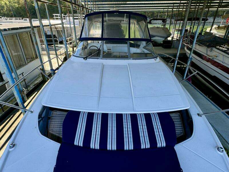 2006 Regal 3360 Window Express