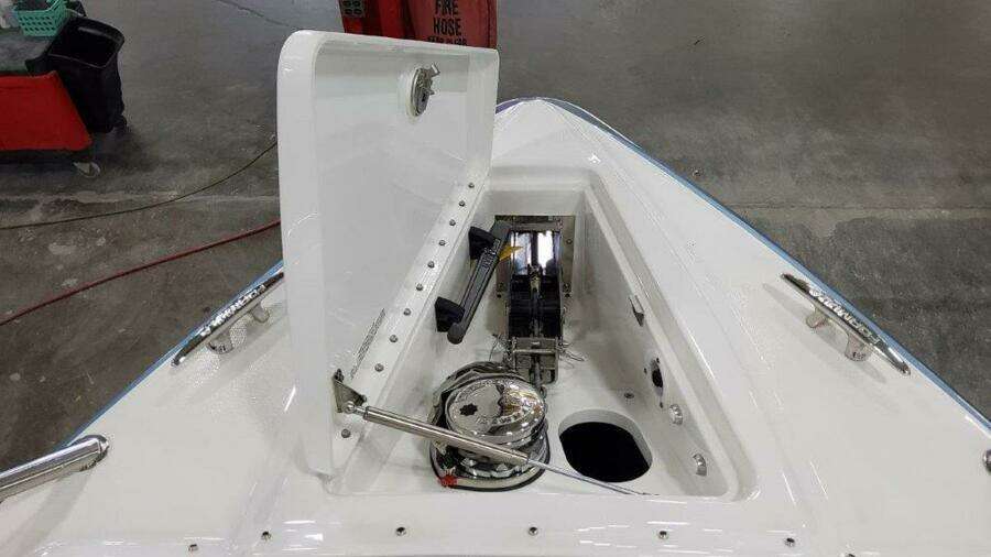 2025 Formula 330 Crossover Bowrider