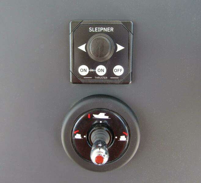 2024 Axopar 37 Sun Top