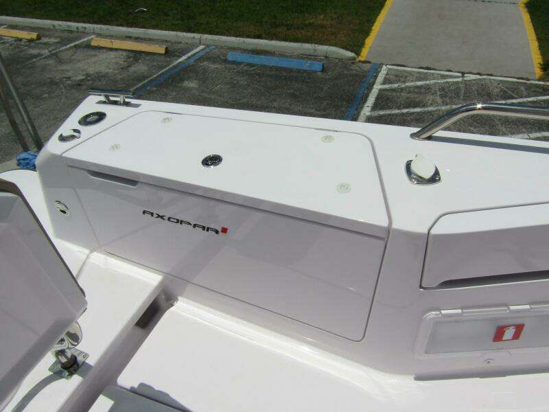 2024 Axopar 37 Sun Top