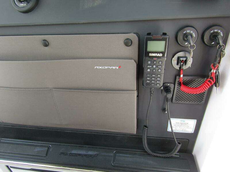 2024 Axopar 37 Sun Top