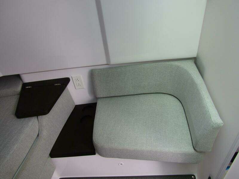 2024 Axopar 37 Sun Top