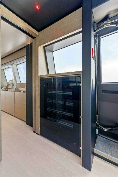 2024 Custom Line Navetta 33