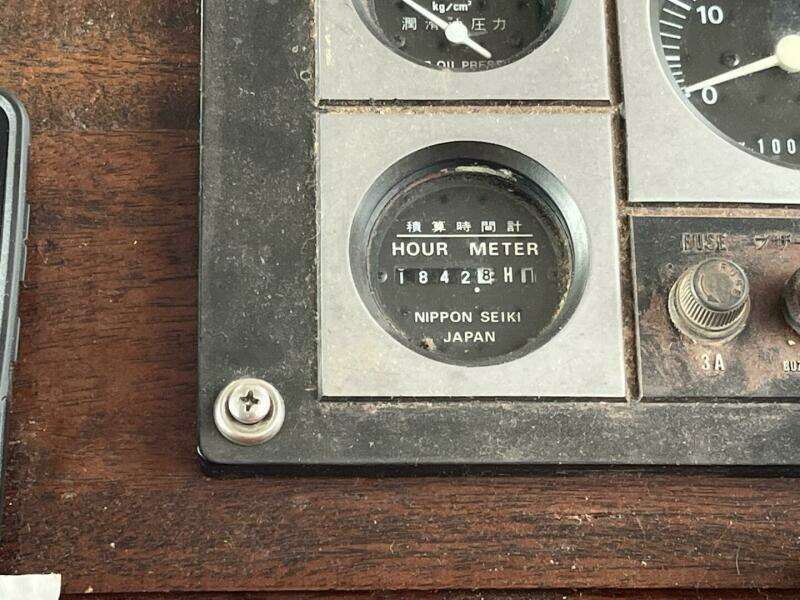 Engine Hour Gauge