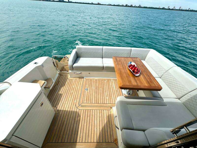 2017 Sea Ray 510 Sundancer