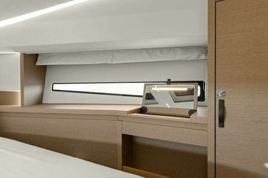 2022 Prestige 460 Flybridge - Brace Yourself Too -Guest Stateroom