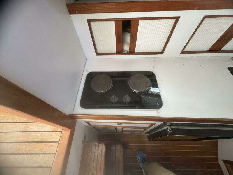 1991 Black Watch 36 Express