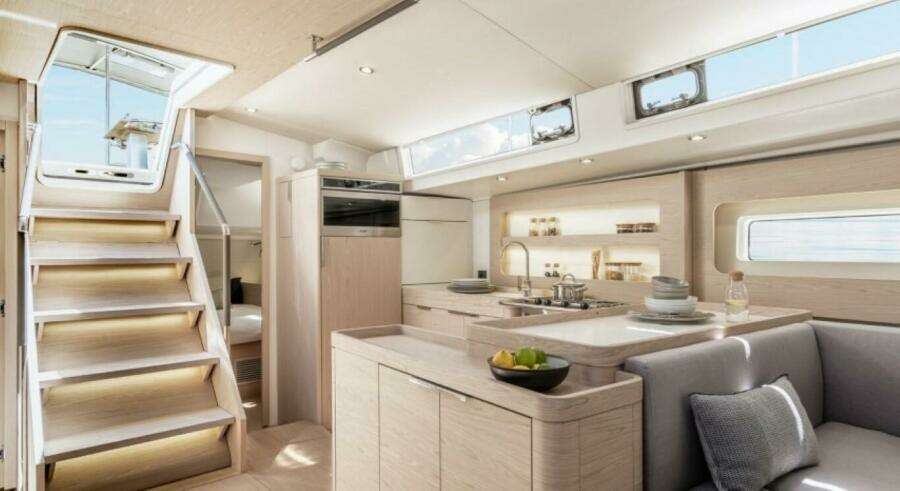 2025 Beneteau Oceanis Yacht 54