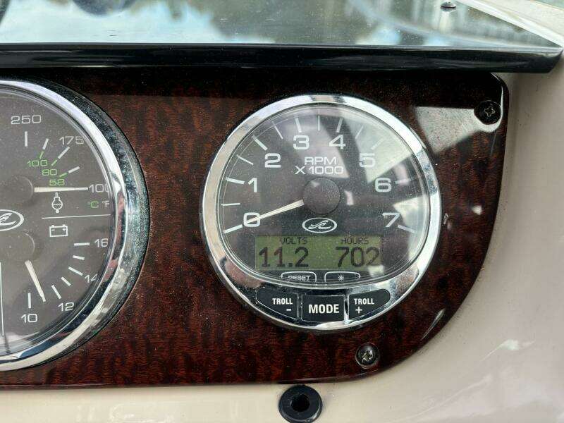 2009 Sea Ray SUNDANCER 350