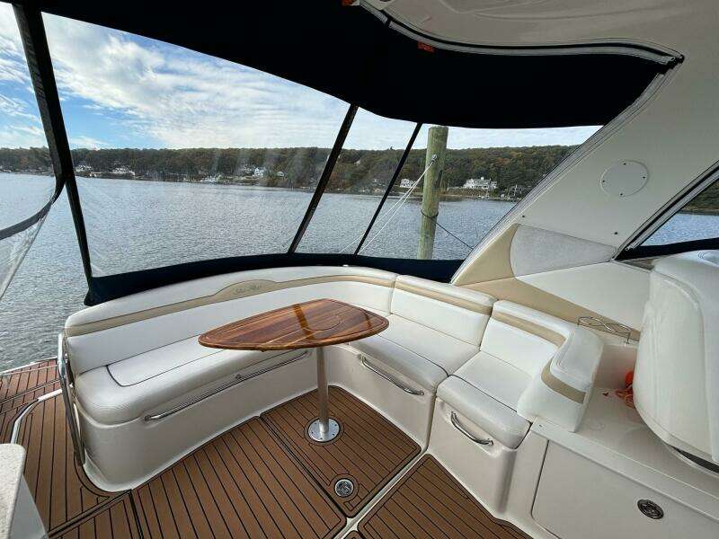 2009 Sea Ray SUNDANCER 350