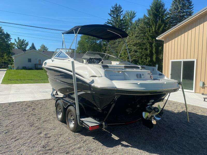 2017 Stingray 21 Stingray