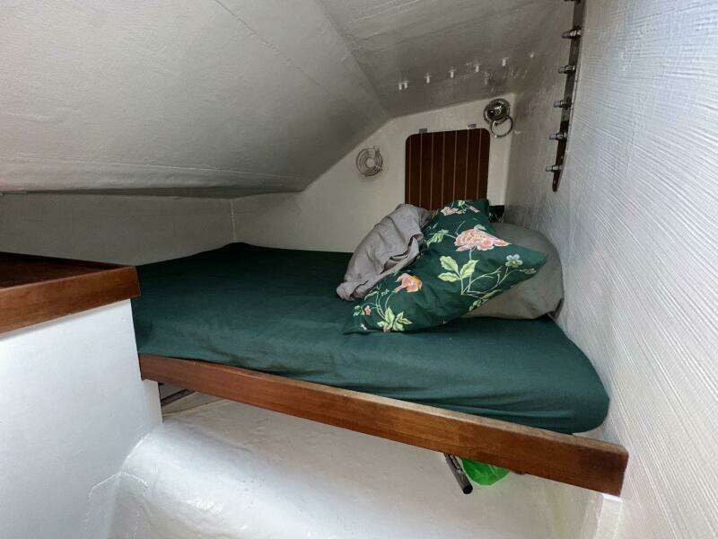 1993 Russell Yachts Crowther