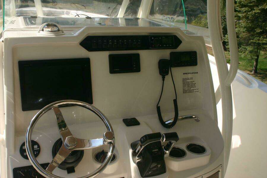 2017 Sailfish 290 Center Console