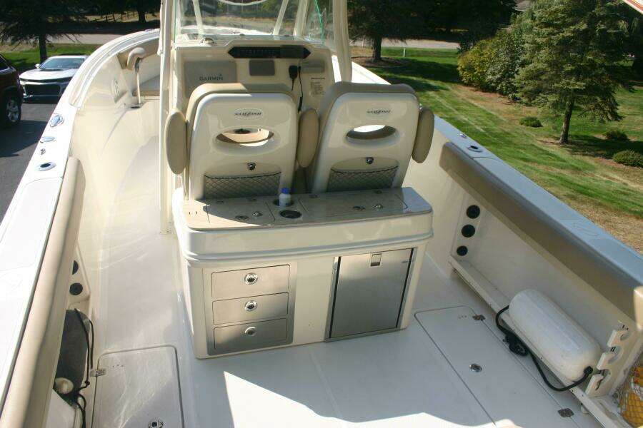 2017 Sailfish 290 Center Console