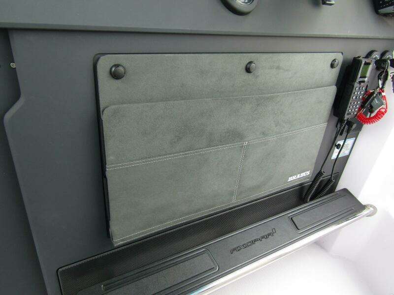 2024 Axopar 37 Sun Top