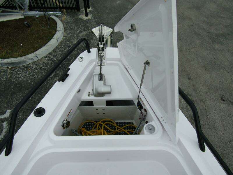 2024 Axopar 37 Sun Top