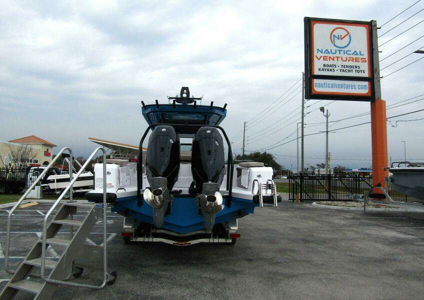 2024 Axopar 37 Sun Top