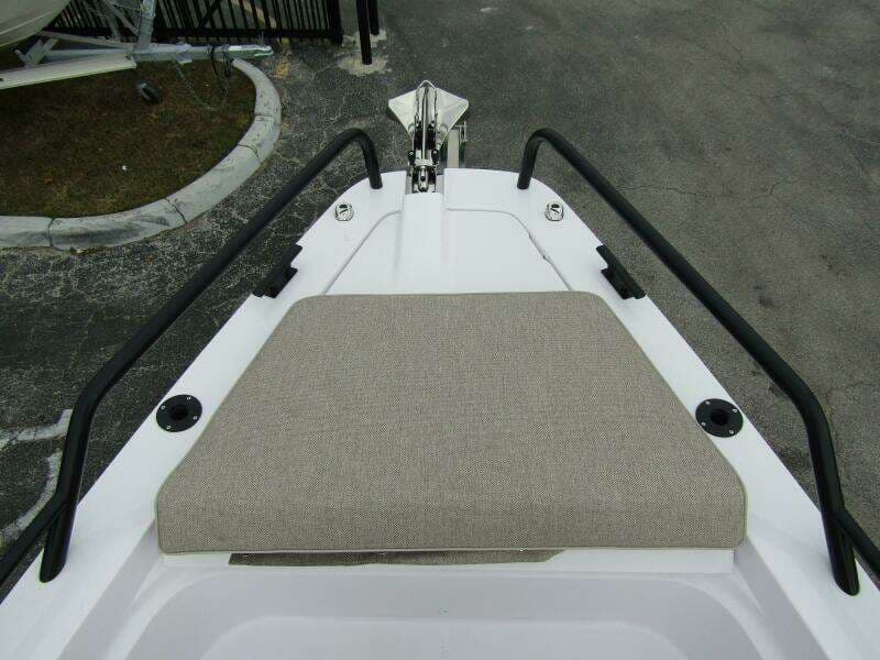 2024 Axopar 37 Sun Top