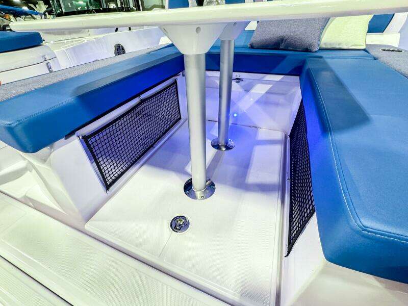 2025 Axopar 37 Sun Top BRABUS Trim