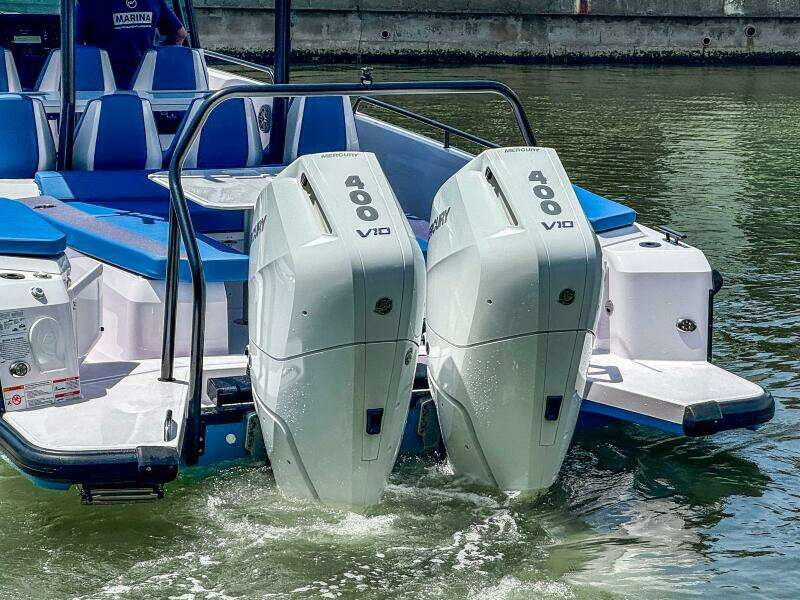 2025 Axopar 37 Sun Top BRABUS Trim