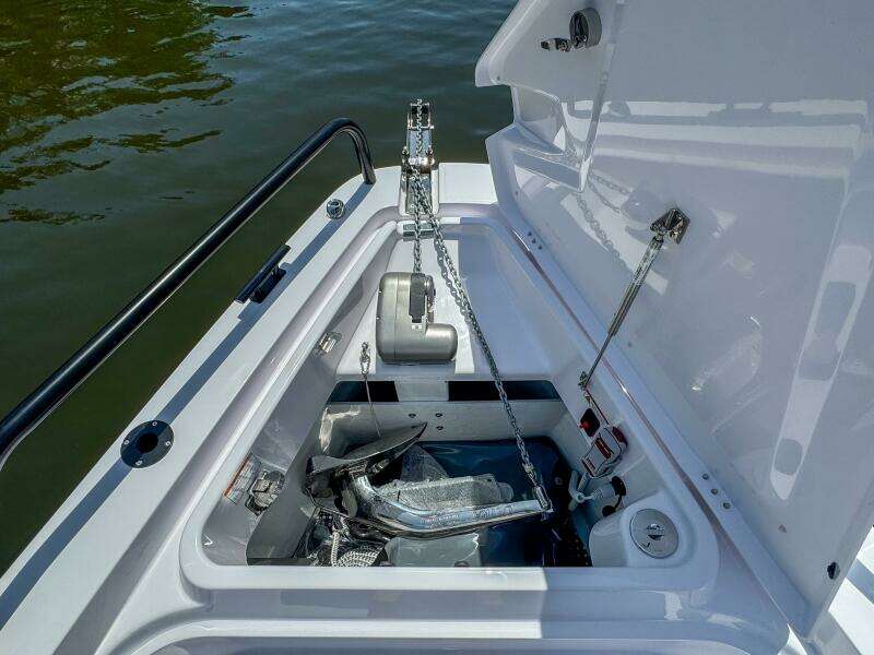 2025 Axopar 37 Sun Top BRABUS Trim