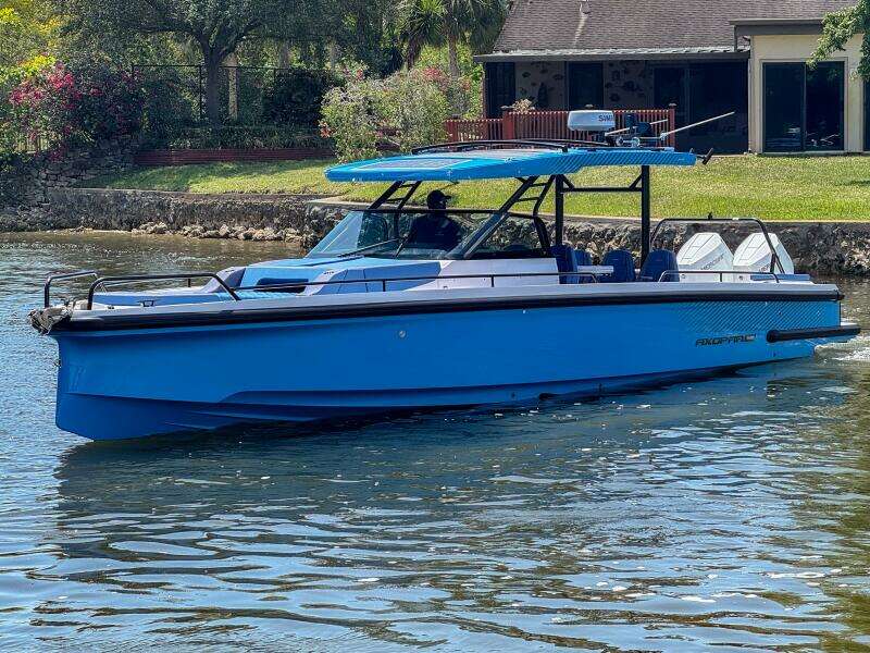 2025 Axopar 37 Sun Top BRABUS Trim