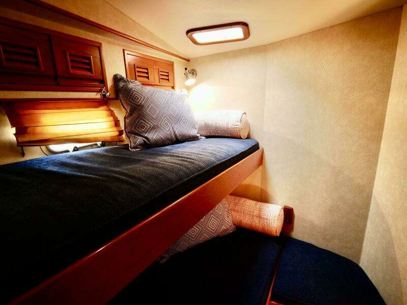 2000 Offshore 62 PH - LA CALMA III