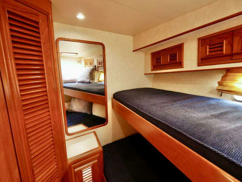 2000 Offshore 62 PH - LA CALMA III