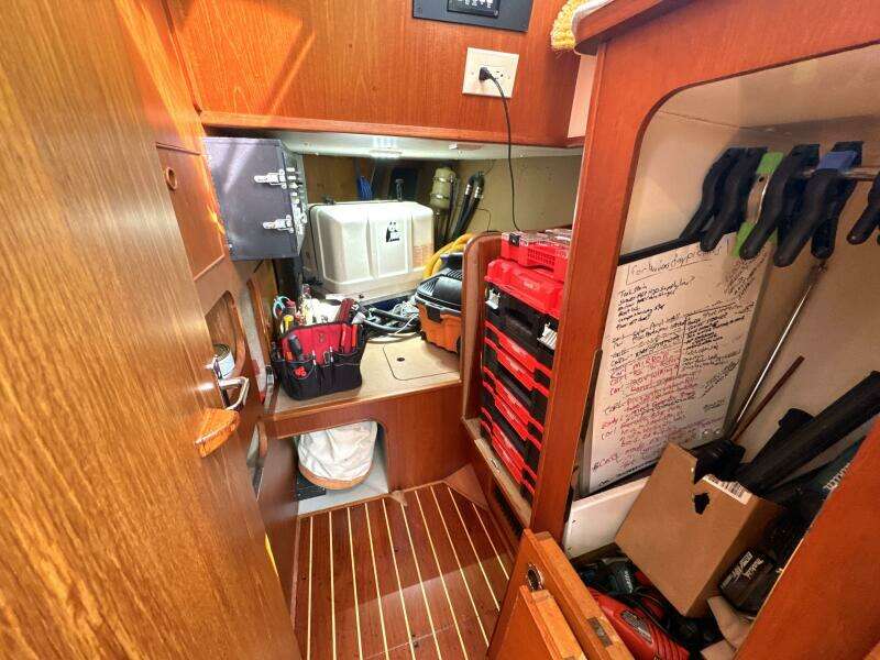 1999 Bowman 48 Aft Cockpit