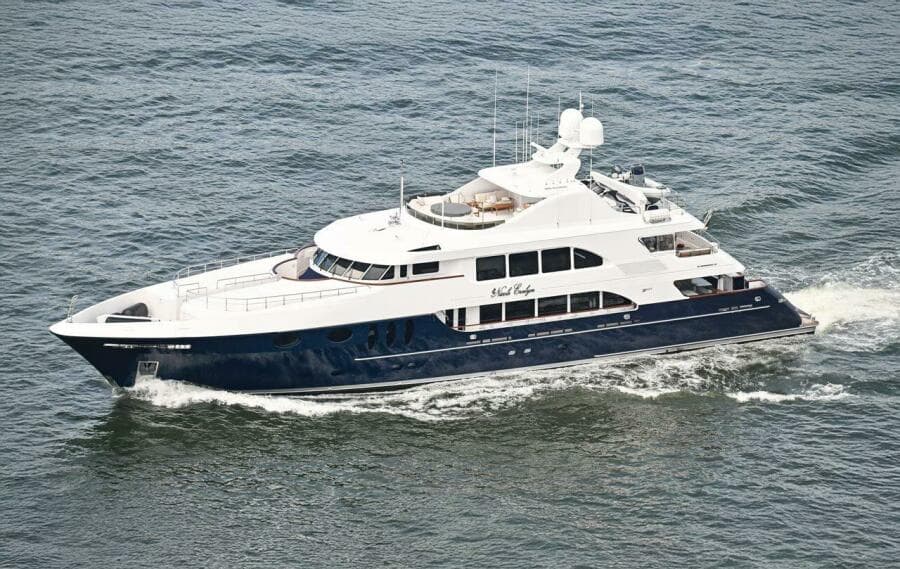 2005 Trinity Yachts Tri-Deck