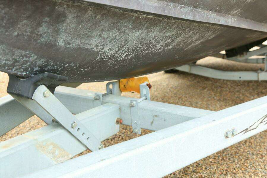 2002 SeaArk 25 V Commander SAMA 365