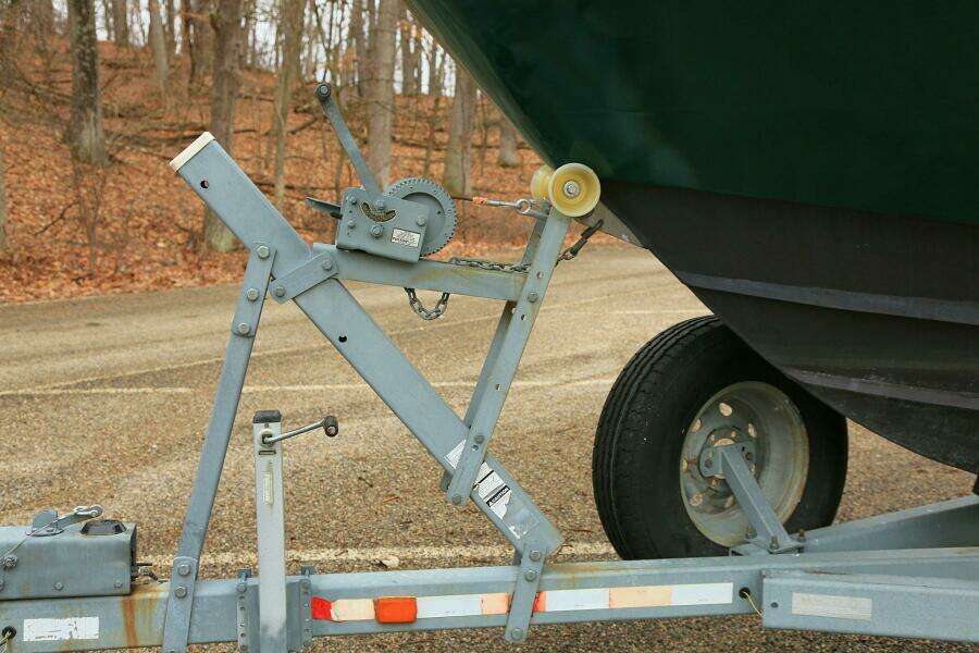 2002 SeaArk 25 V Commander SAMA 365