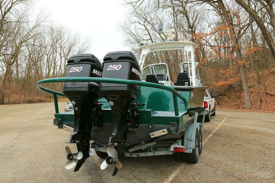 2002 SeaArk 25 V Commander SAMA 365