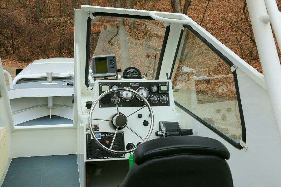 2002 SeaArk 25 V Commander SAMA 365