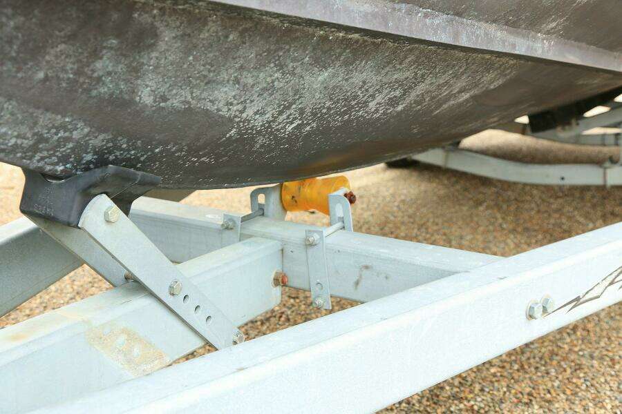 2002 SeaArk 25 V Commander SAMA 365