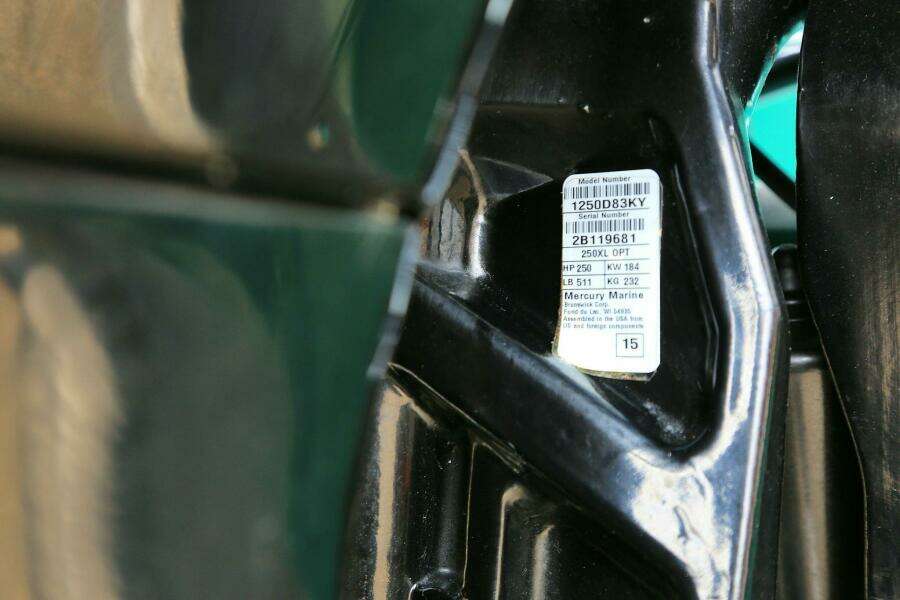 2002 SeaArk 25 V Commander SAMA 365