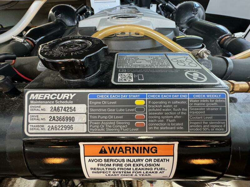 2020 Crownline 264CR