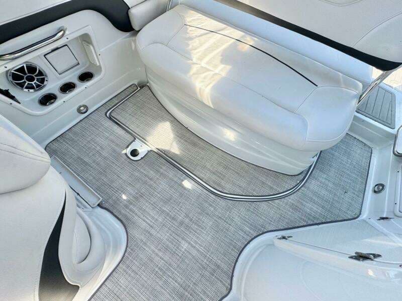 2020 Crownline 264CR