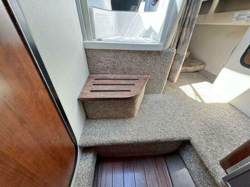 2020 Crownline 264CR