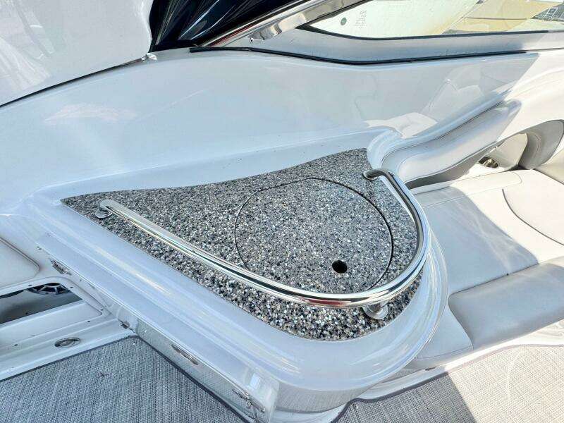 2020 Crownline 264CR