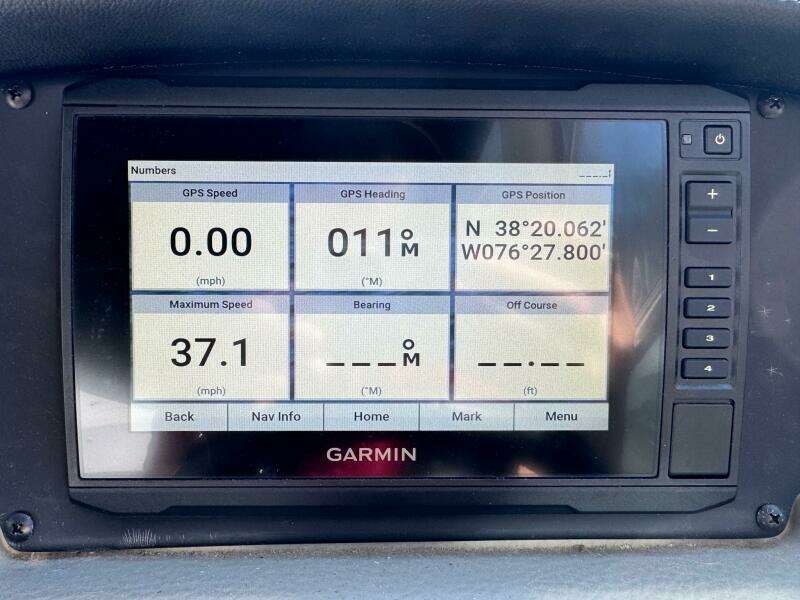 2020 Crownline 264CR