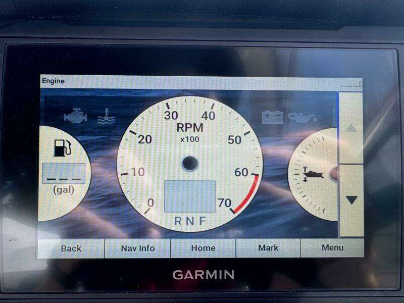 2020 Crownline 264CR