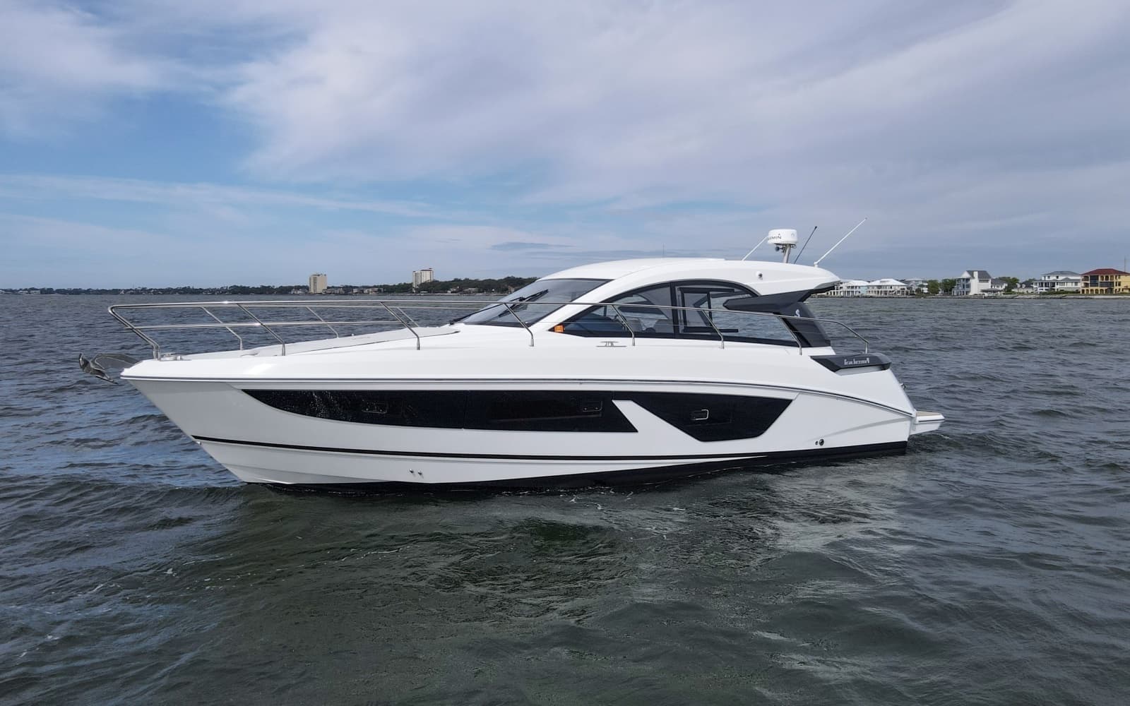 2022 Beneteau 41 Grand Turismo War Downs Eagle Exterior (2)