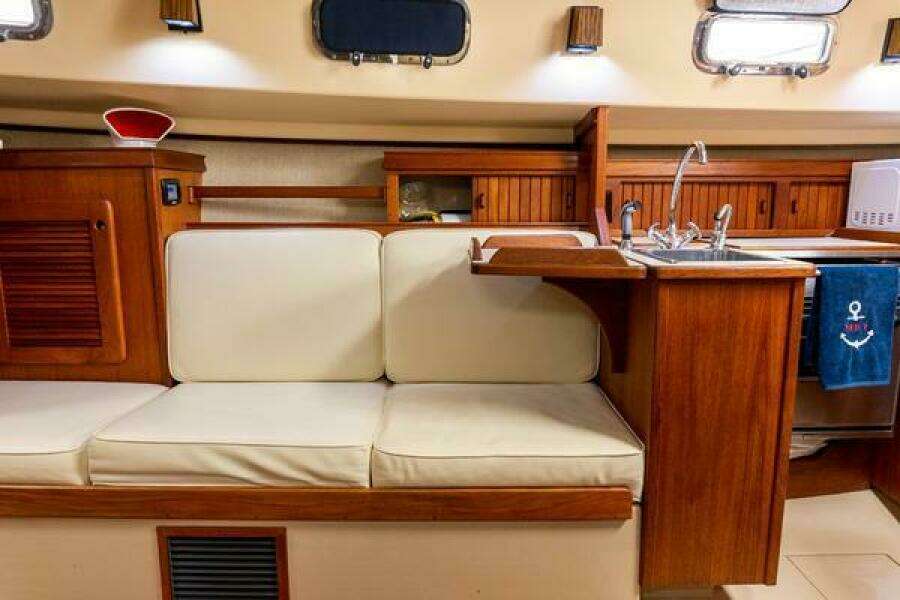 1997 Island Packet IP29